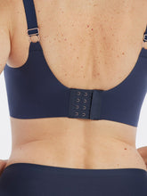 Mid-Rise Neckline Wireless Bra Navy
